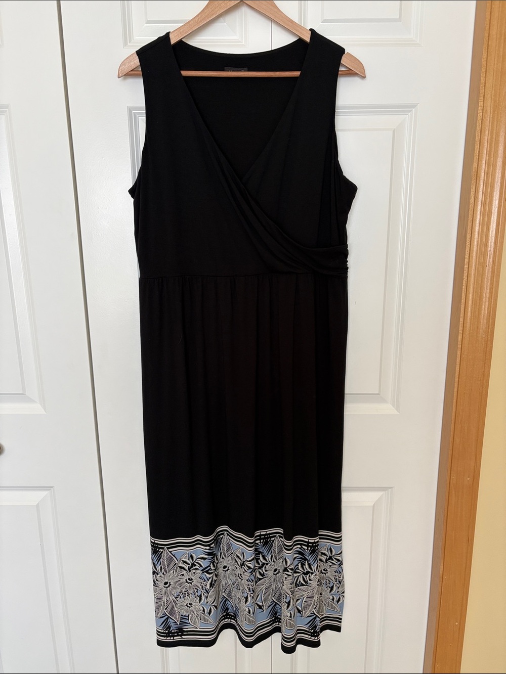 J. Jill Black Sleeveless Midi Dress with Printed Hem